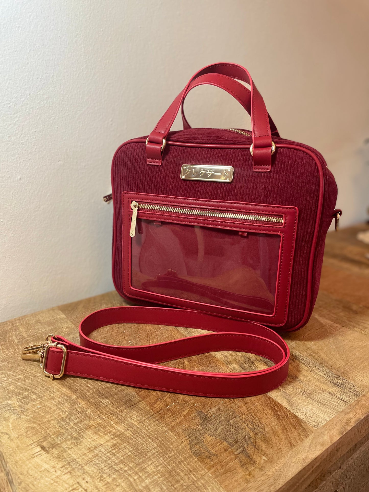 Bundle Gold Itabag + Passport cover +2 Enamel pin + 1 Prodotto omaggio