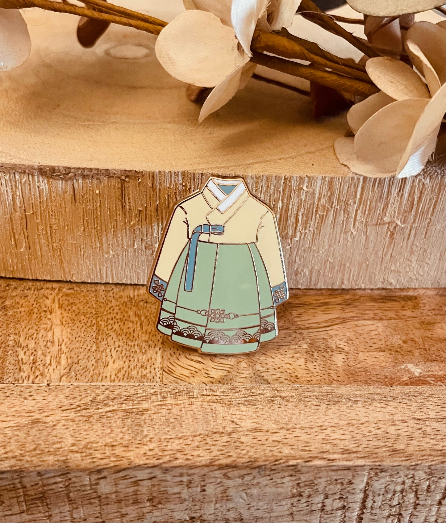 Hanbok enamel pin