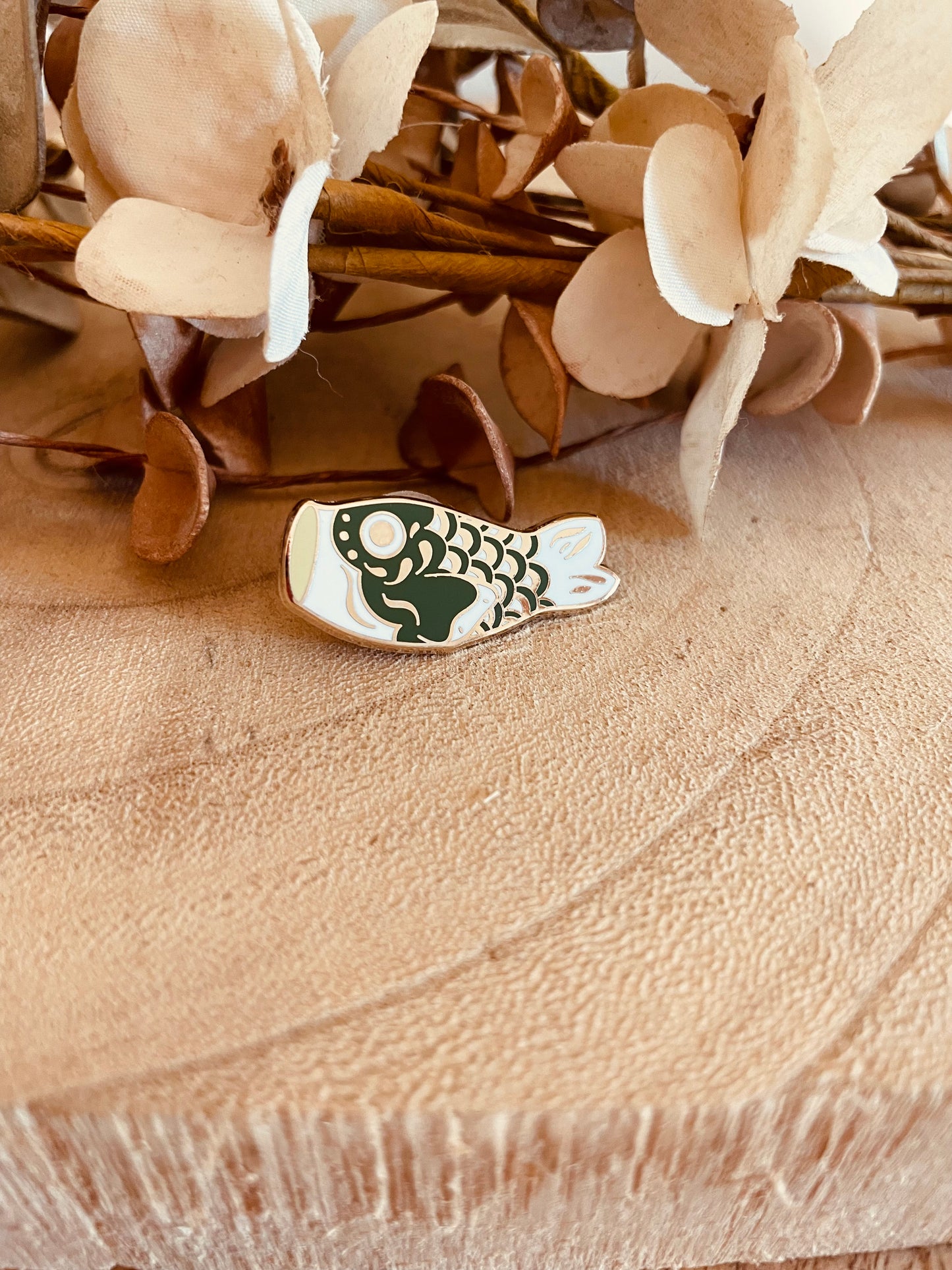 Black koinobori enamel pin