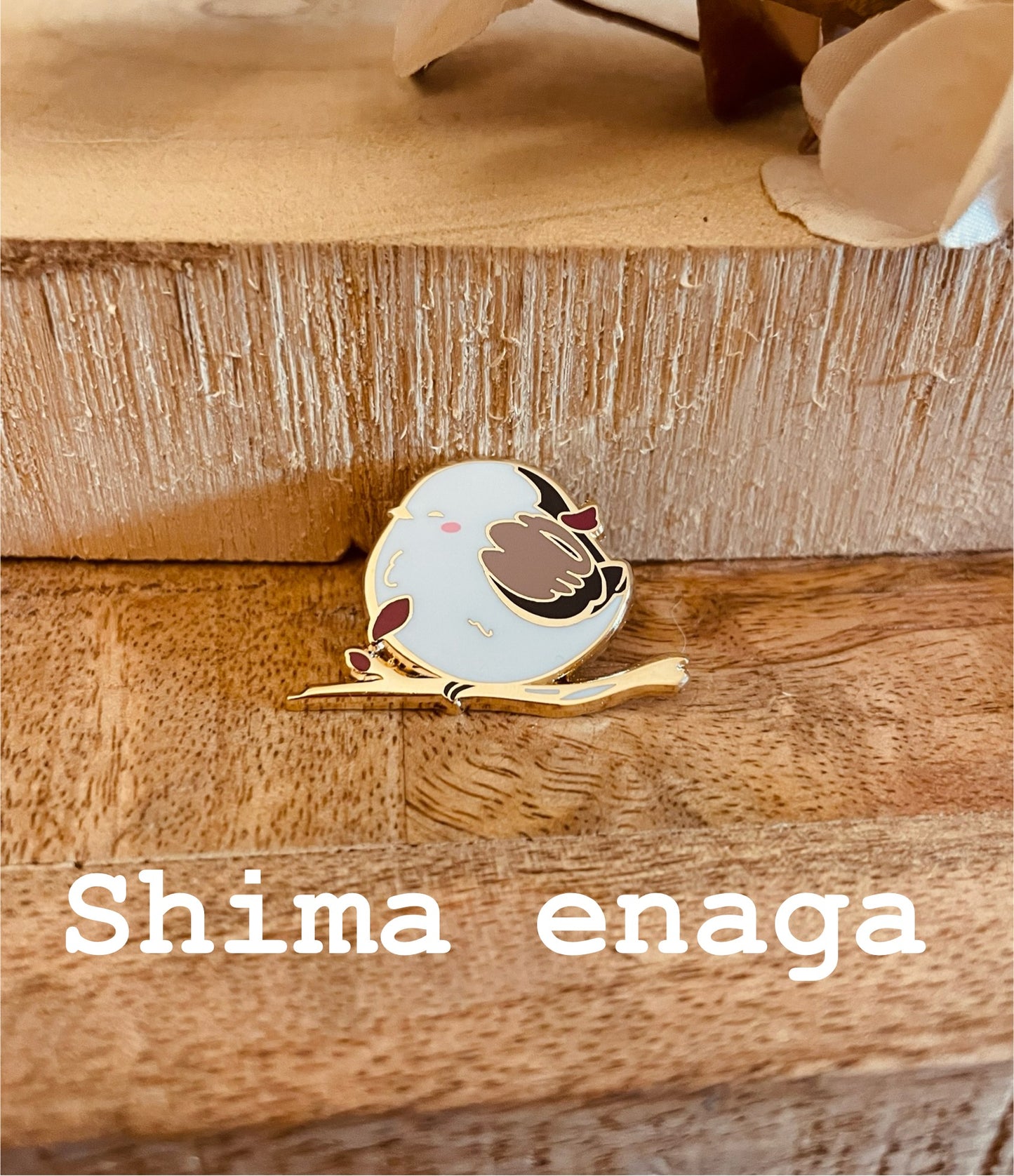 Bundle Gold Itabag + Passport cover +2 Enamel pin + 1 Prodotto omaggio