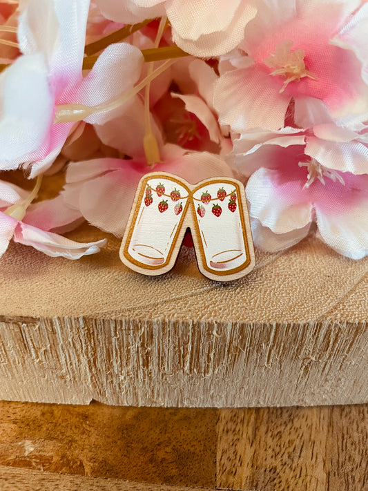 Wood pin strawberry glasses