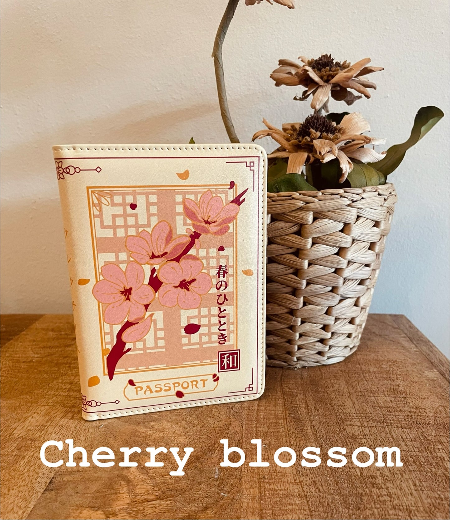 Bundle Gold Itabag + Passport cover +2 Enamel pin + 1 Prodotto omaggio