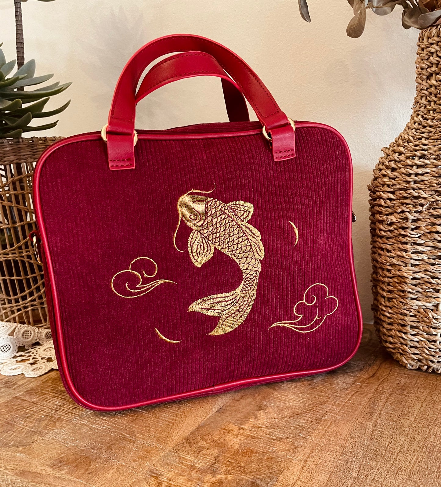 Bundle Gold Itabag + Passport cover +2 Enamel pin + 1 Prodotto omaggio