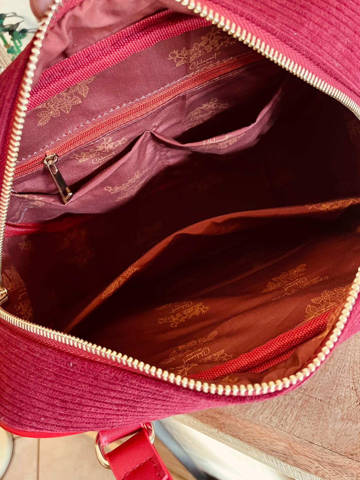 Bundle Gold Itabag + Passport cover +2 Enamel pin + 1 Prodotto omaggio